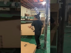 La caja corrugada de costura manual 400 clavos/min. Empuje automático con doble servo